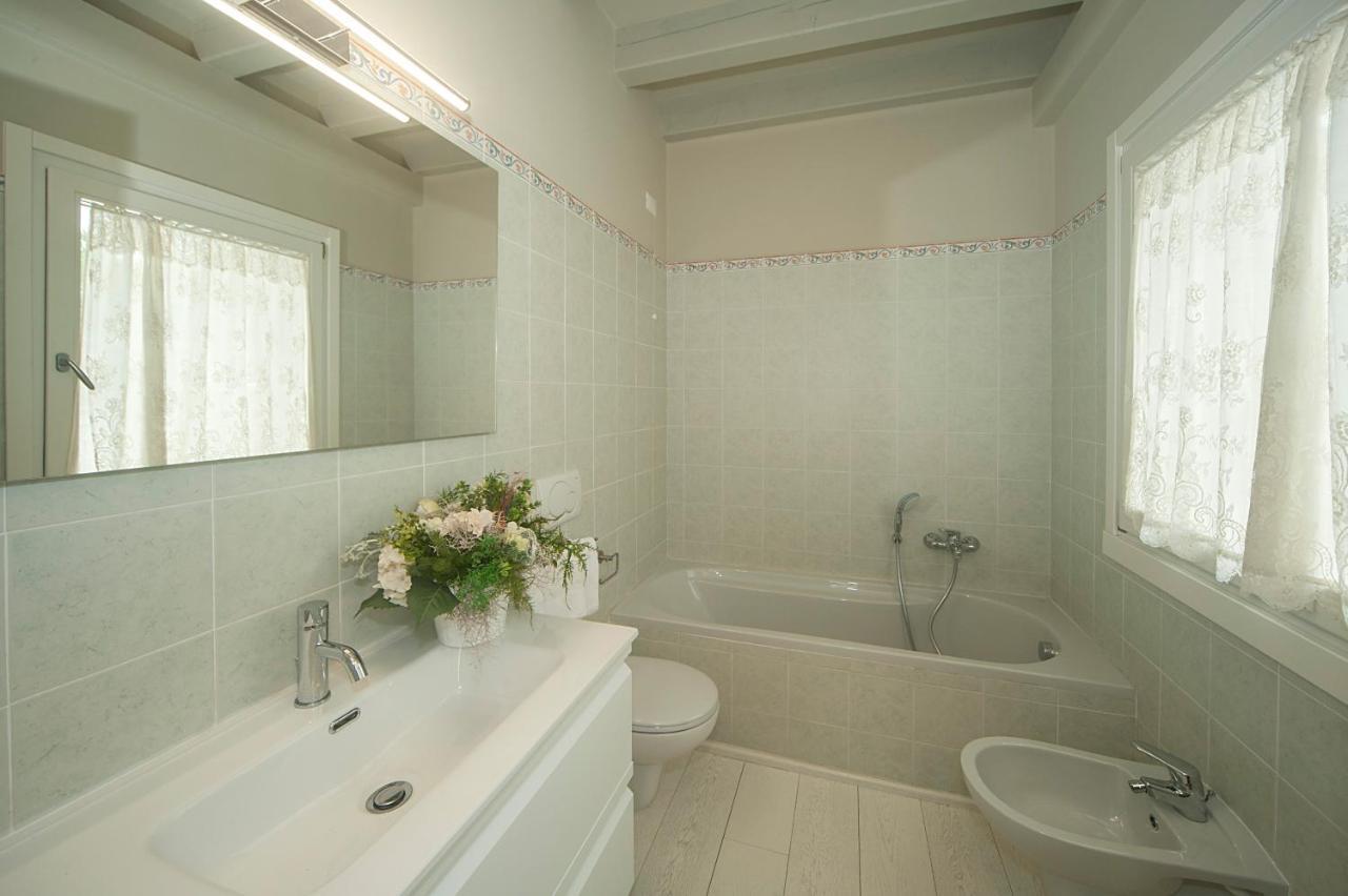 Lake View 49 Sale Marasino Bagian luar foto