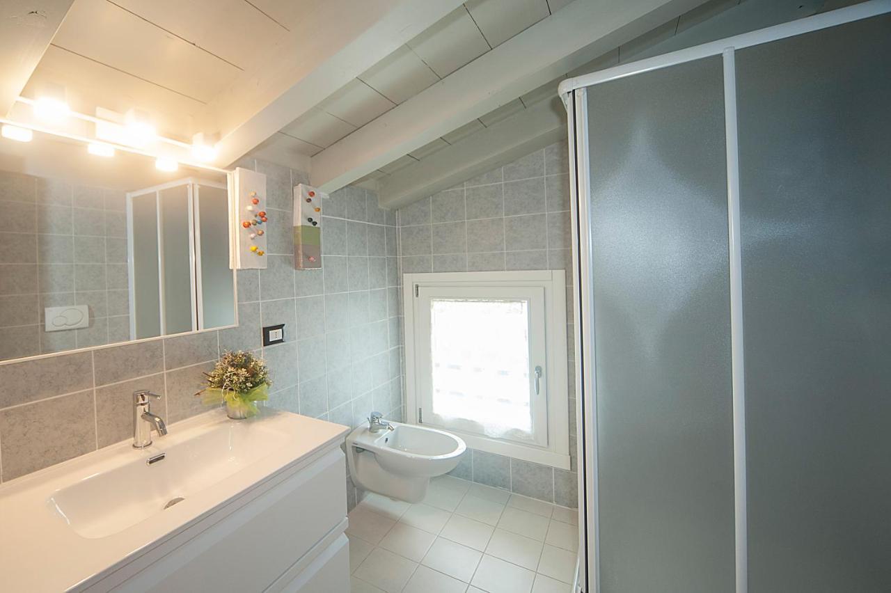Lake View 49 Sale Marasino Bagian luar foto